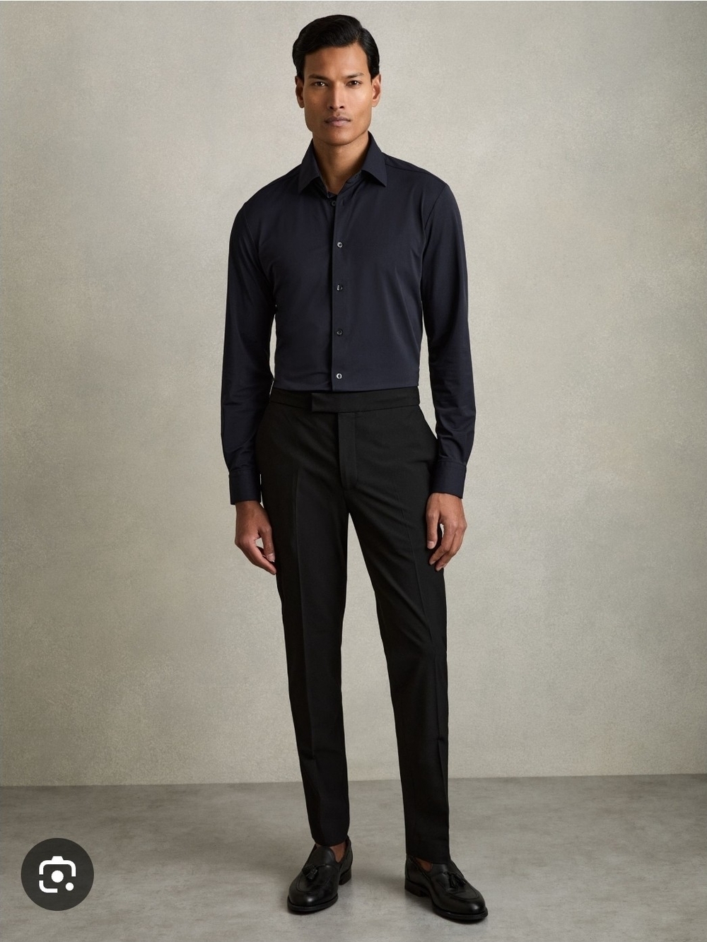 Reiss Long-Sleeve Slim-Fit Travel Shirt in Navy SZ L